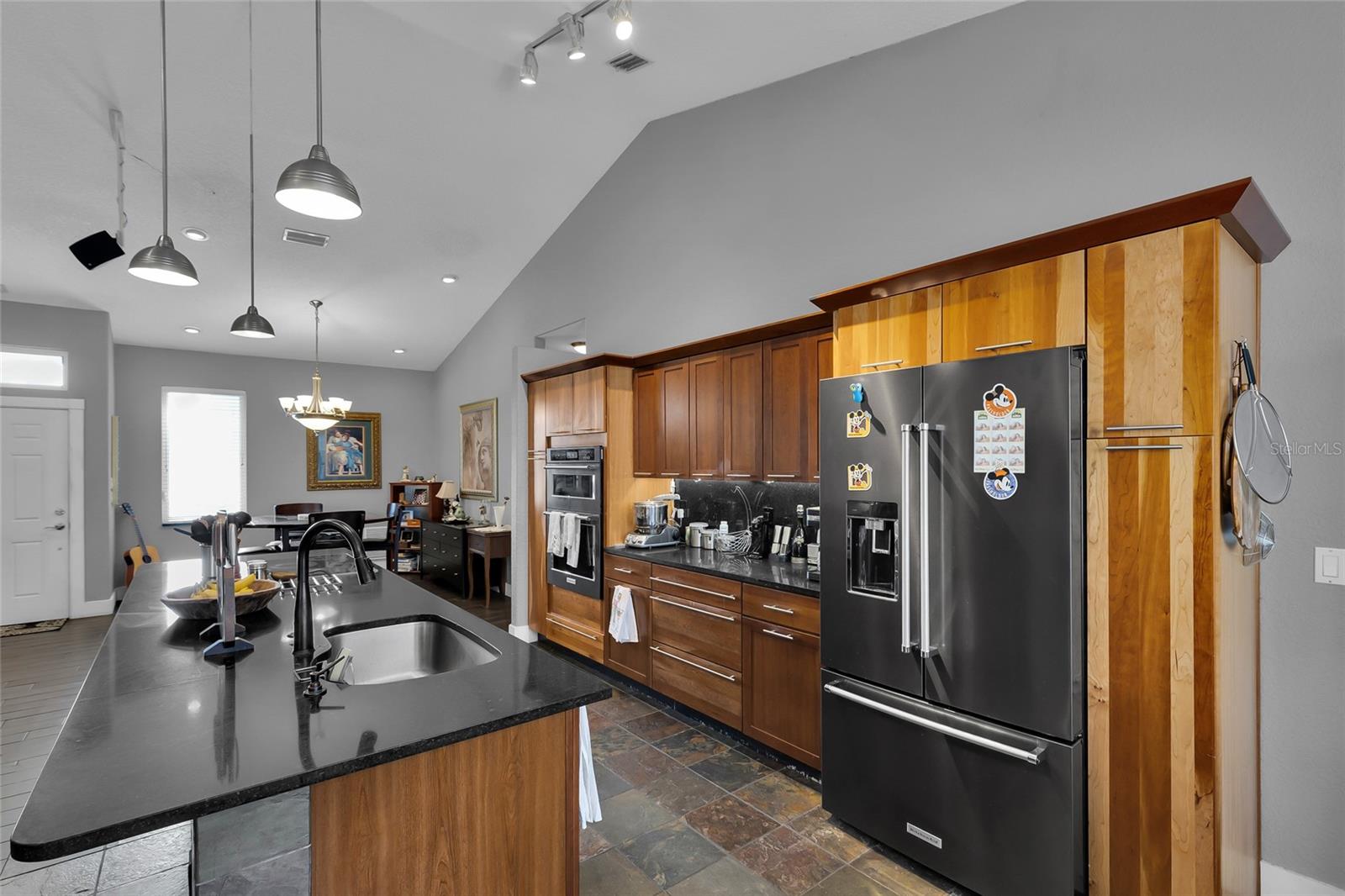 Image 12 of 46 For 25507 Troon Avenue