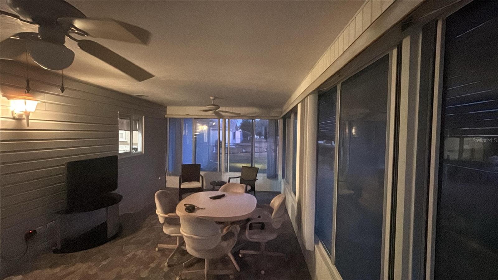 Image 18 of 29 For 17713 95th Circle