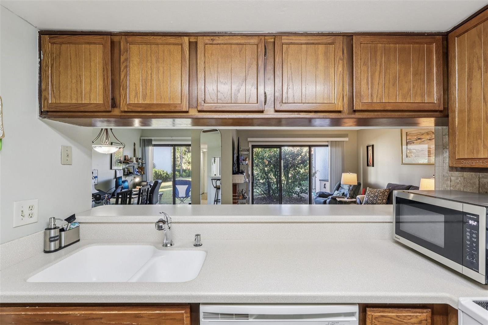 Image 14 of 33 For 1051 Highland Street 3b