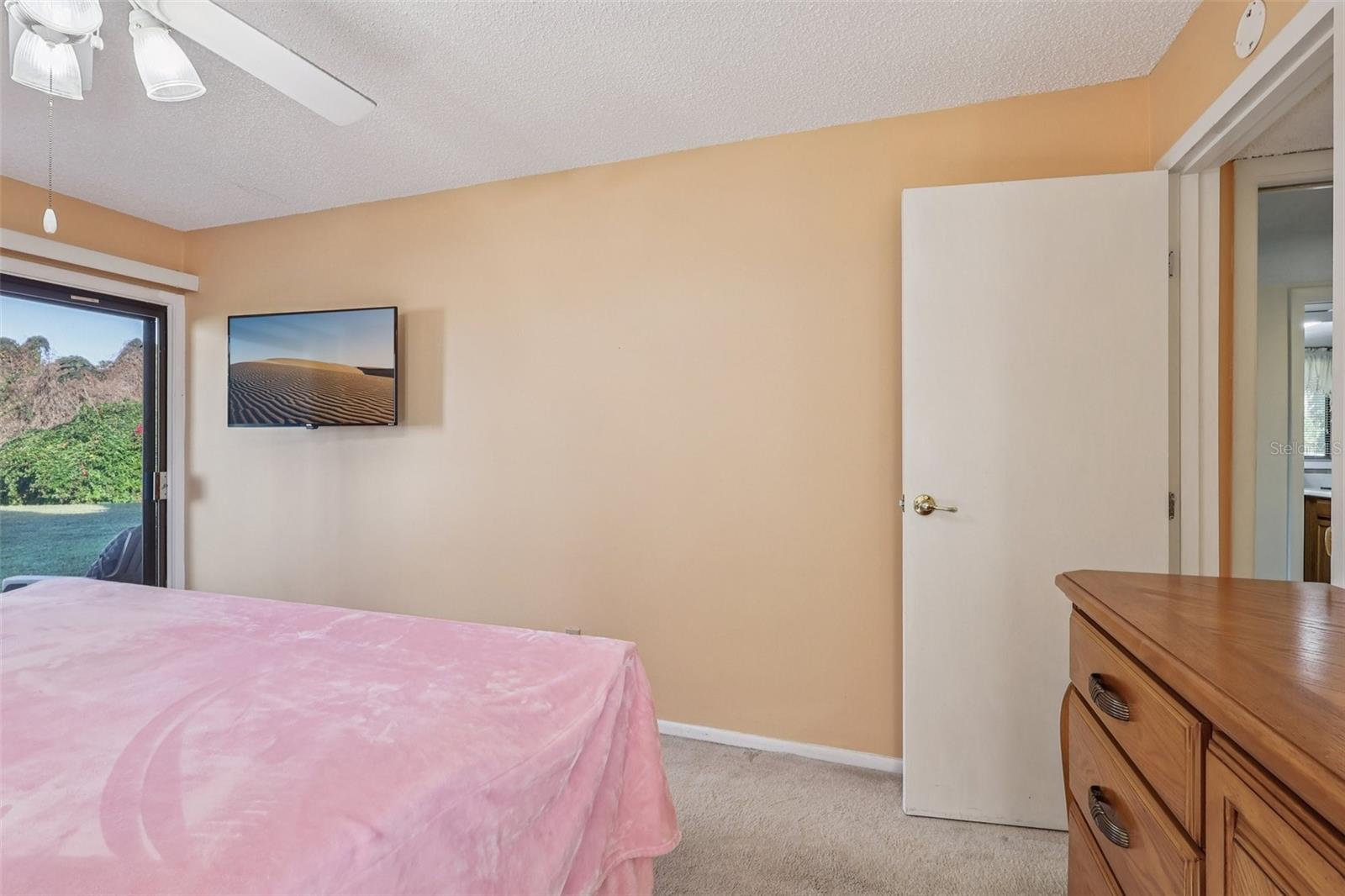 Image 18 of 33 For 1051 Highland Street 3b