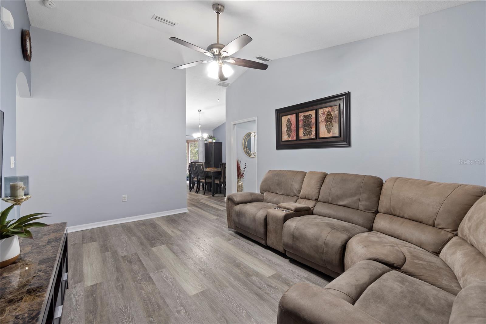 Image 9 of 20 For 4490 Treasure Cay Road