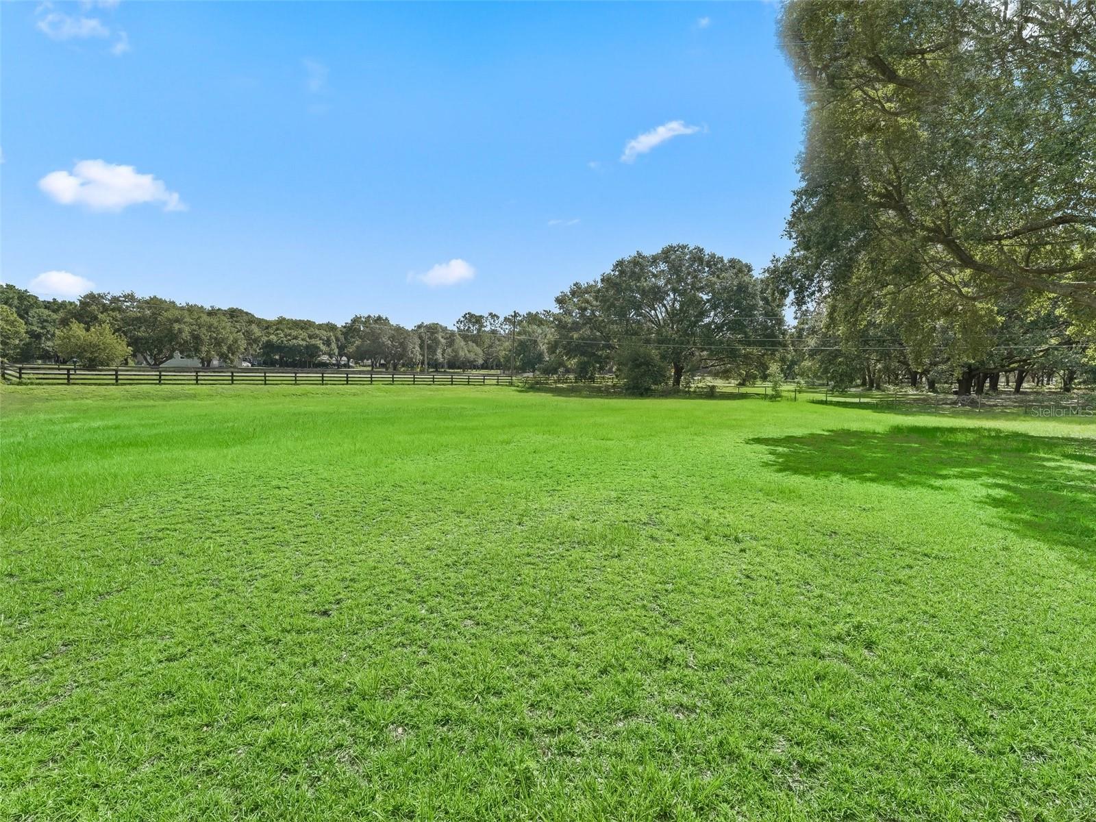 Image 36 of 42 For 17070 173rd Terrace Road