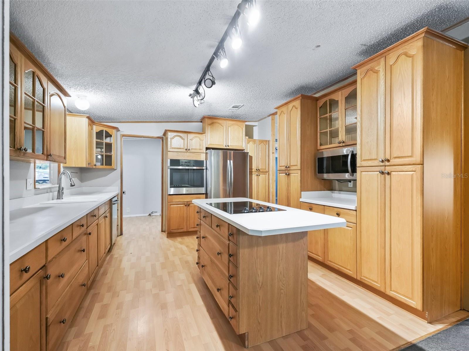 Image 9 of 42 For 17070 173rd Terrace Road