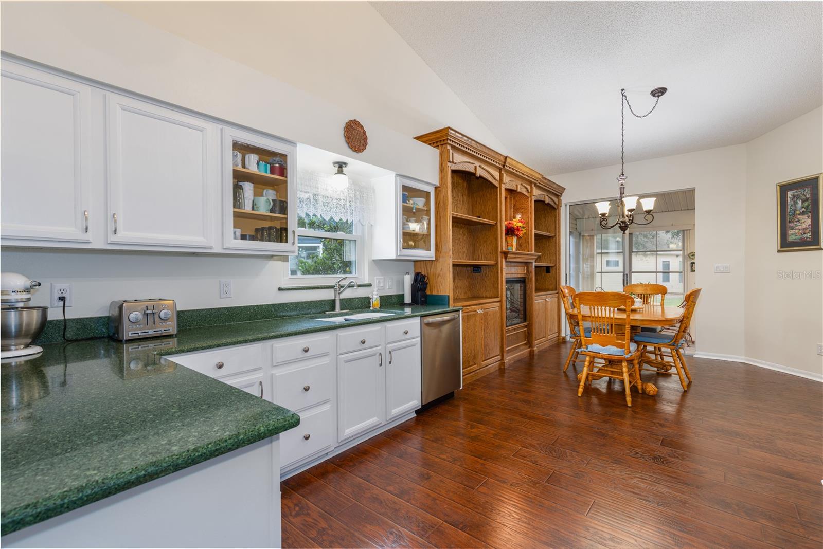 Image 12 of 36 For 25735 Glen Eagle Drive