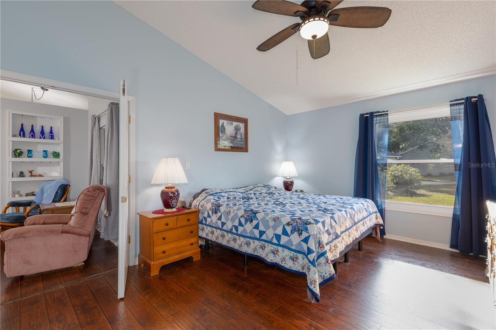 Image 16 of 36 For 25735 Glen Eagle Drive