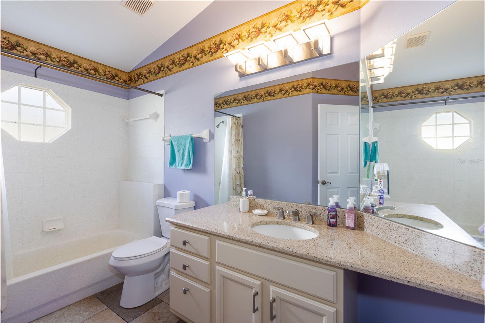 Image 22 of 36 For 25735 Glen Eagle Drive