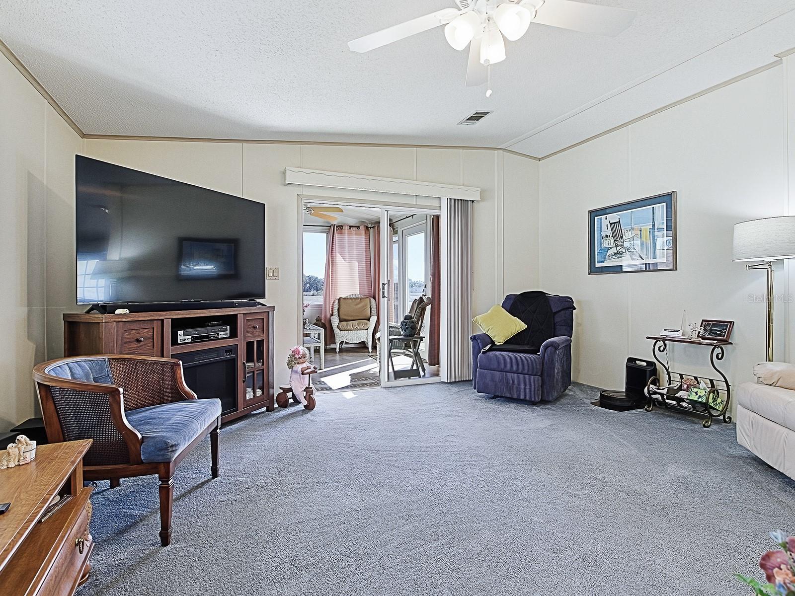 Image 11 of 54 For 25120 Clifford Hill