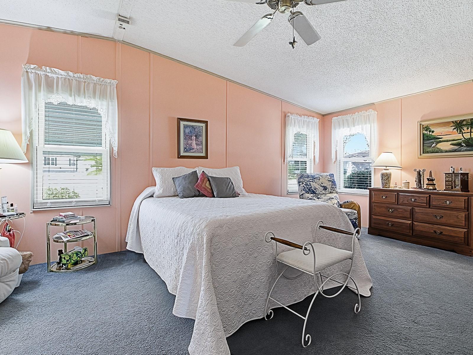 Image 14 of 54 For 25120 Clifford Hill