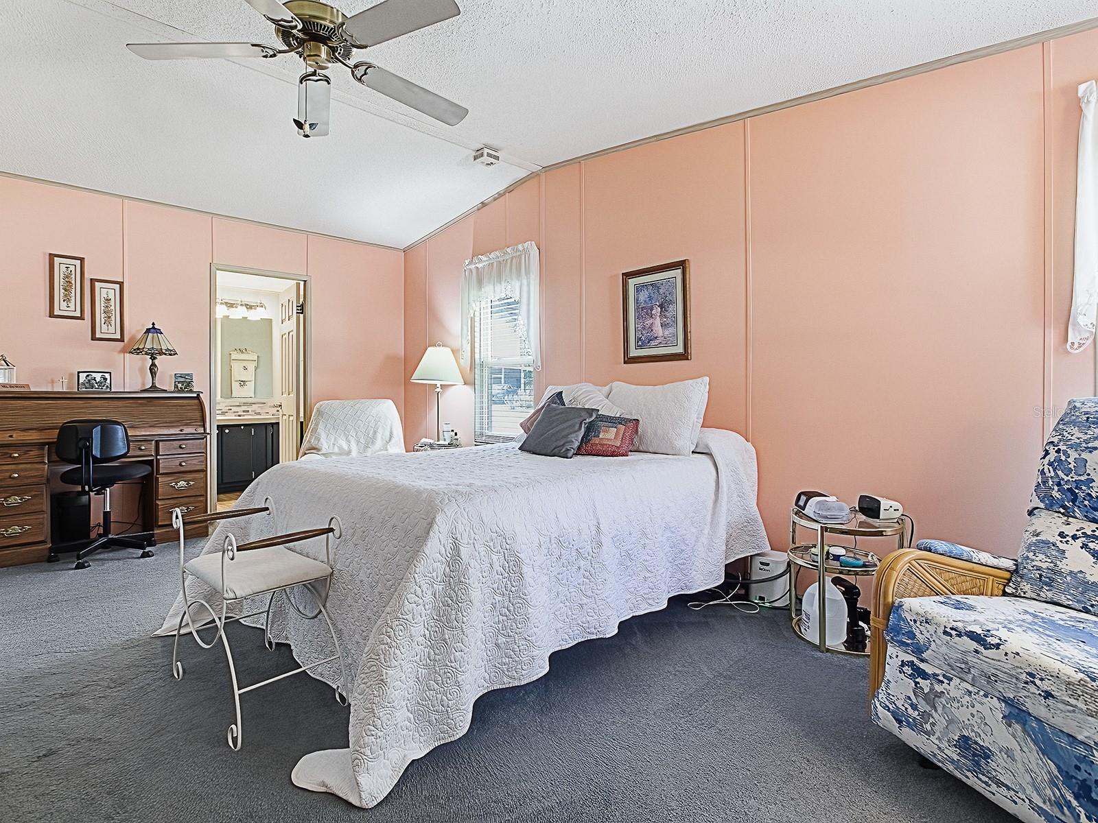 Image 15 of 54 For 25120 Clifford Hill