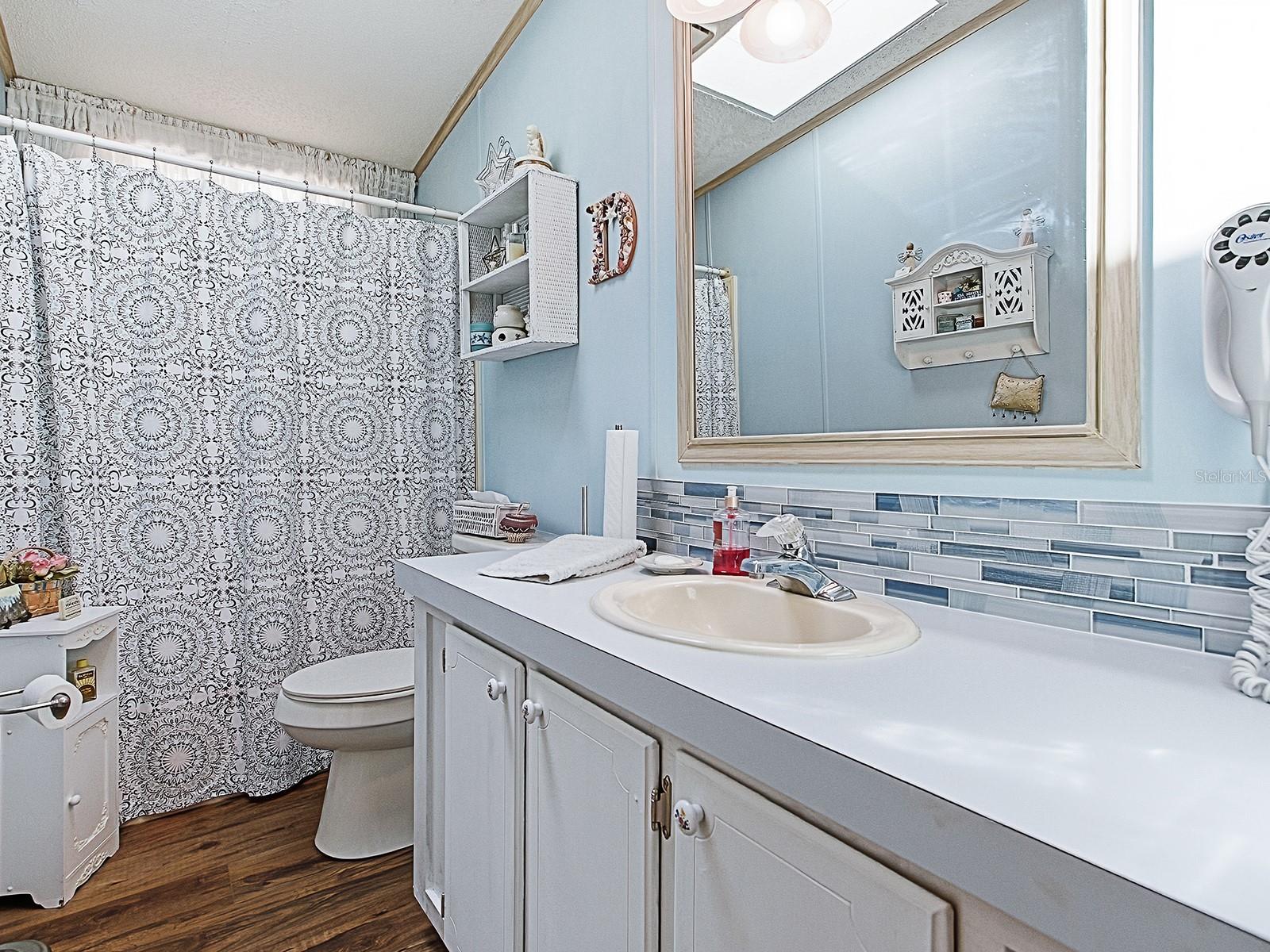 Image 21 of 54 For 25120 Clifford Hill