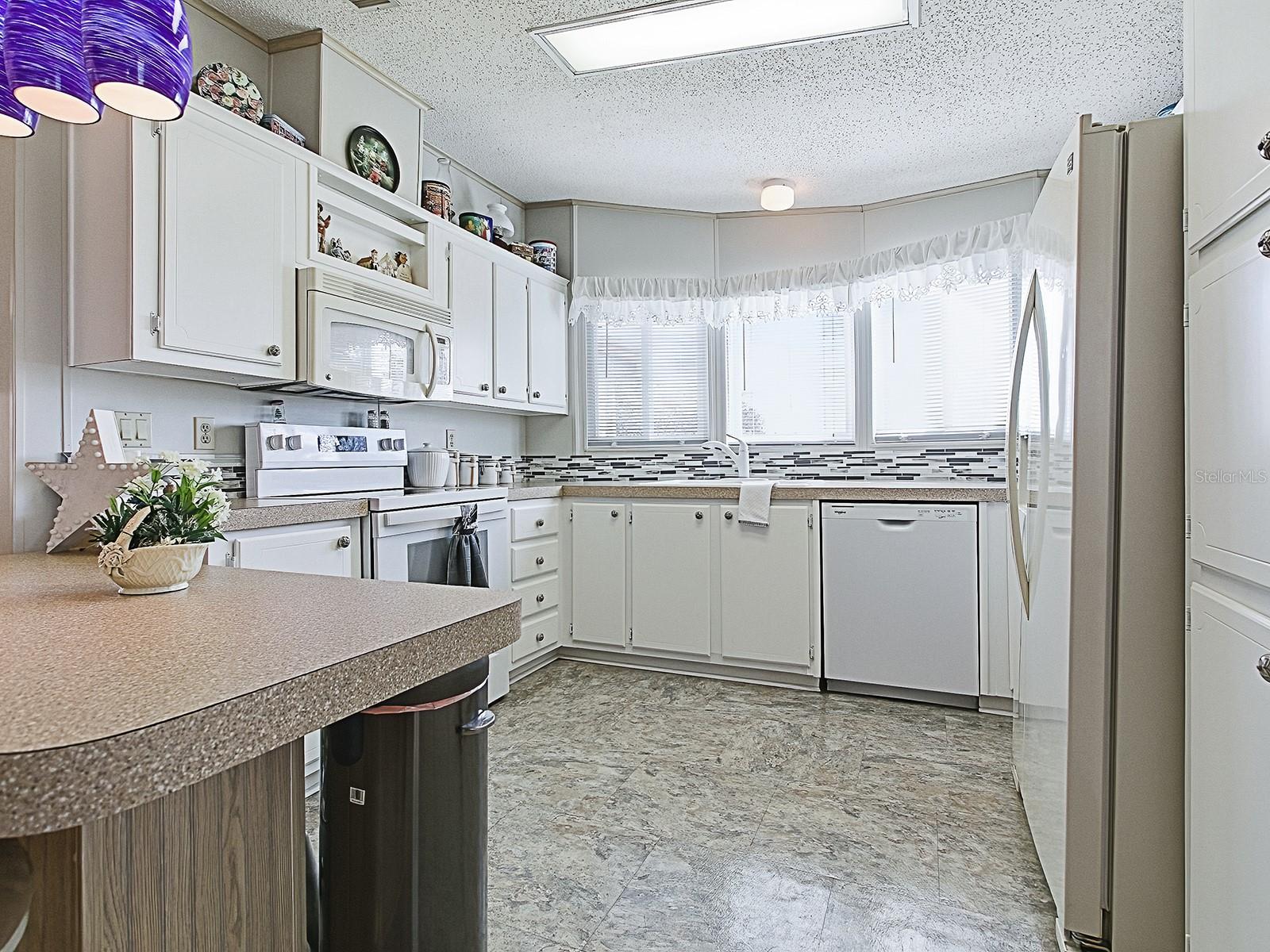 Image 4 of 54 For 25120 Clifford Hill