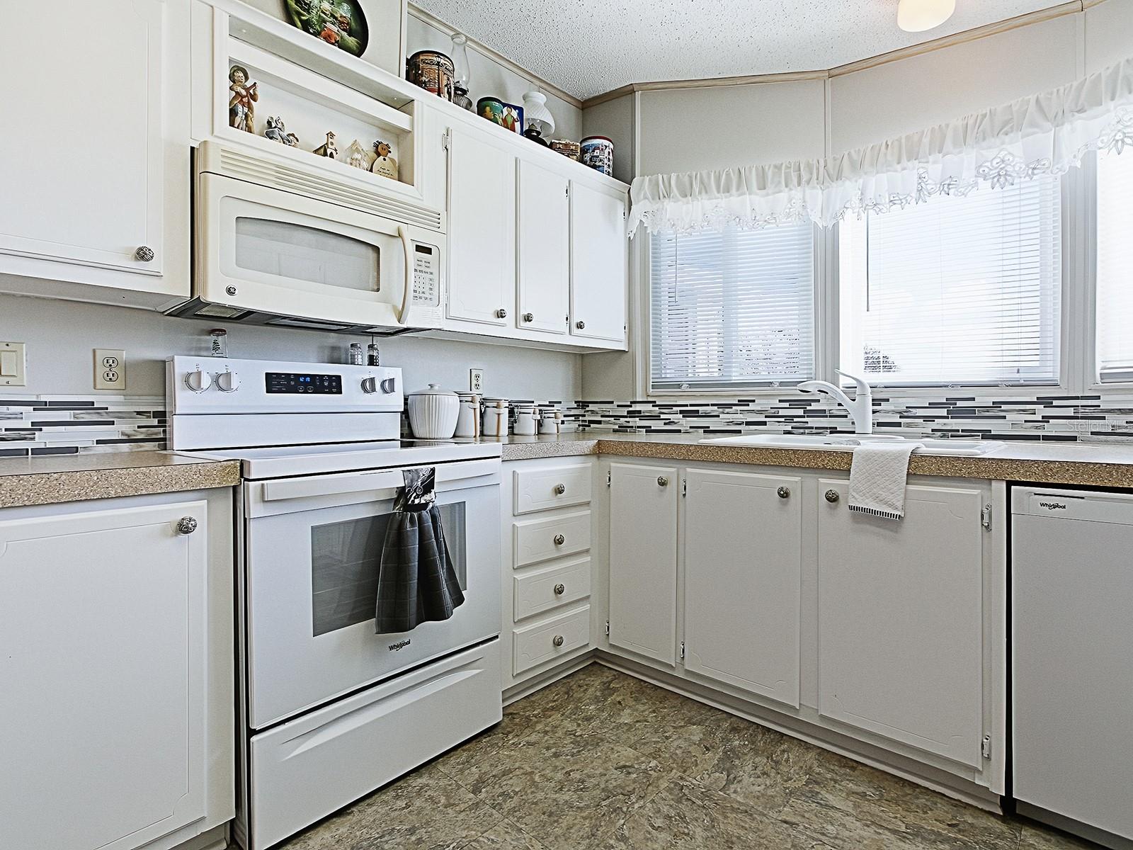 Image 5 of 54 For 25120 Clifford Hill