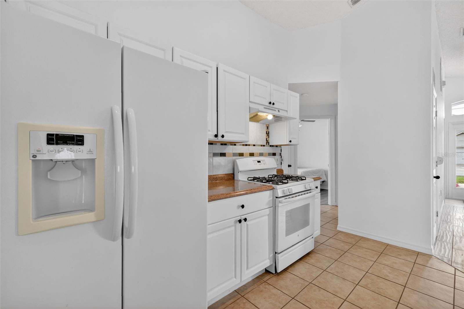 Image 11 of 23 For 121 Sonja Circle