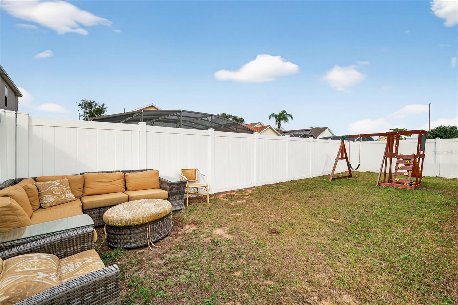 Image 22 of 23 For 121 Sonja Circle