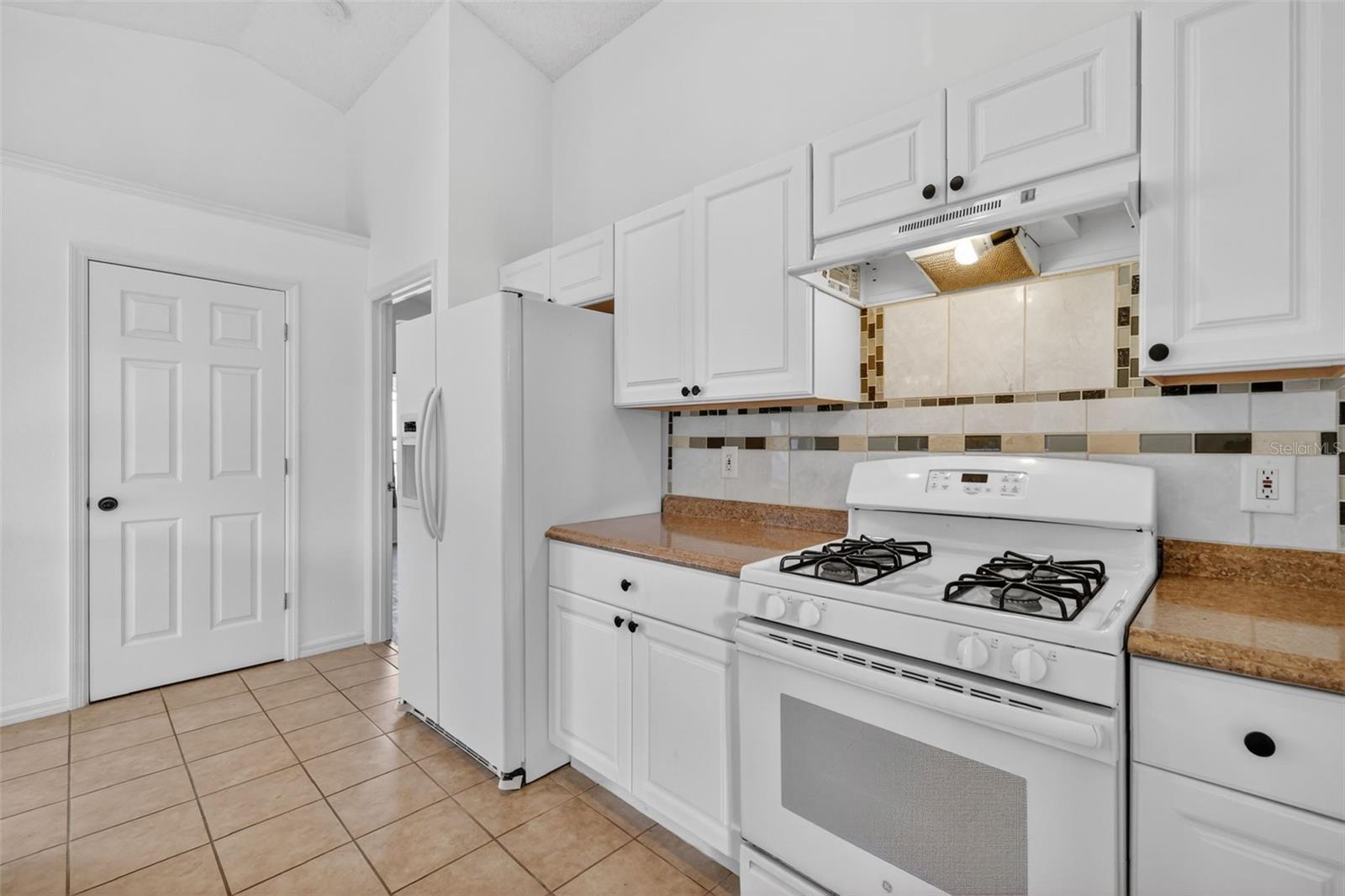 Image 9 of 23 For 121 Sonja Circle