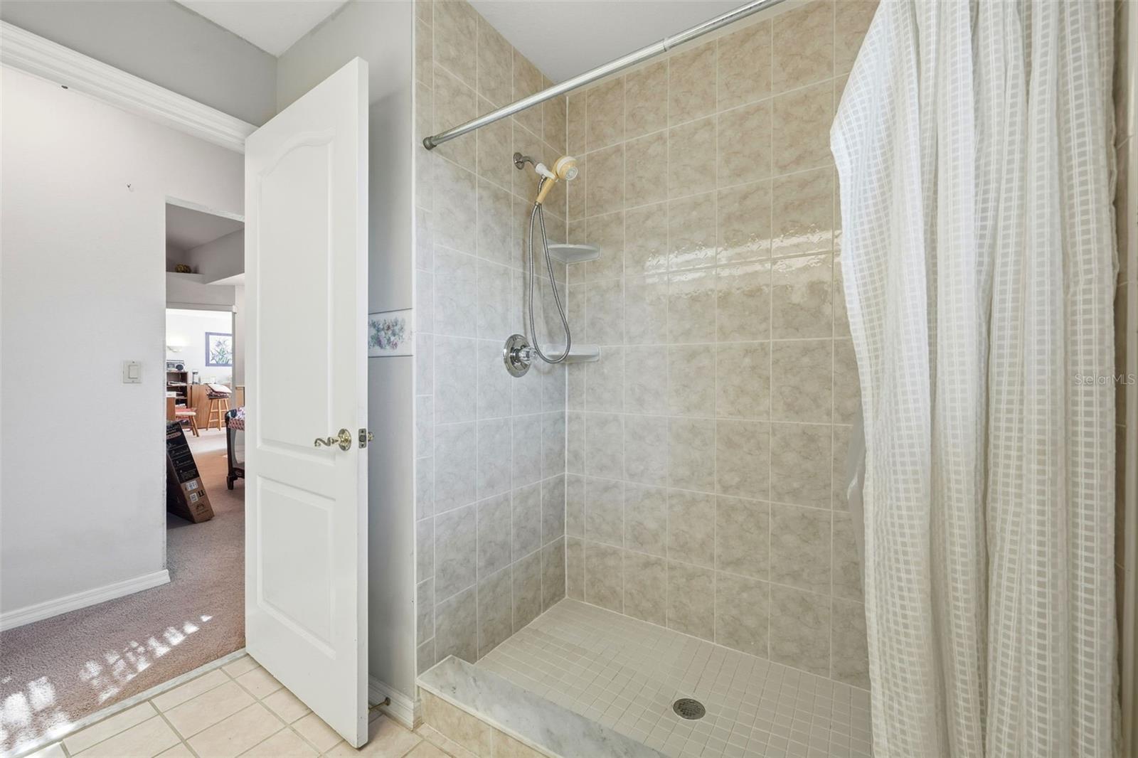 Image 17 of 41 For 4411 15th Street