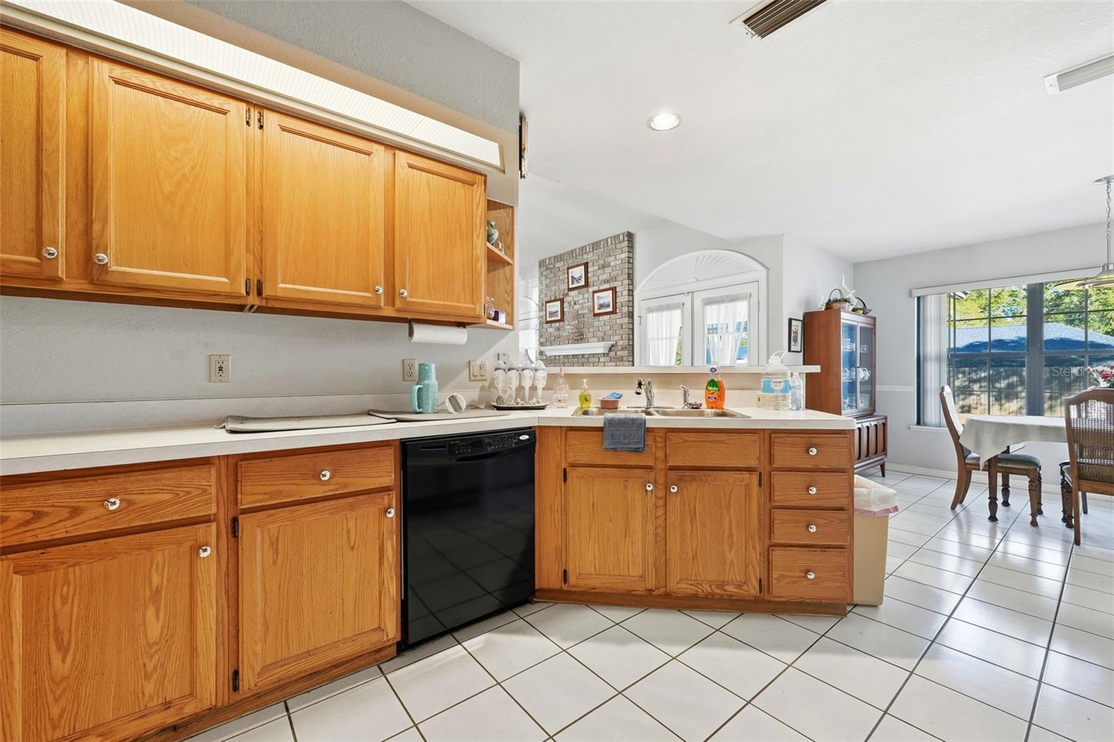 Image 21 of 41 For 4411 15th Street