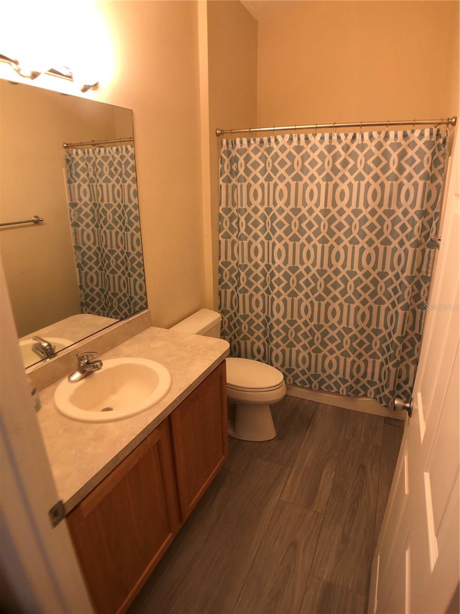 Image 16 of 20 For 2566 Hialeah Avenue