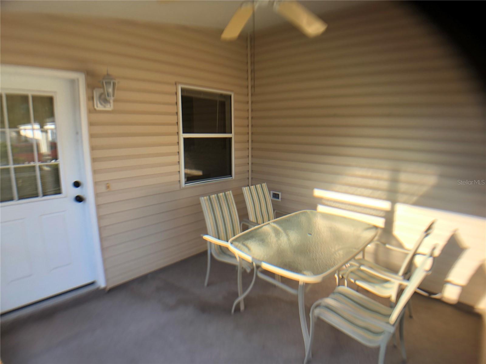 Image 3 of 20 For 2566 Hialeah Avenue