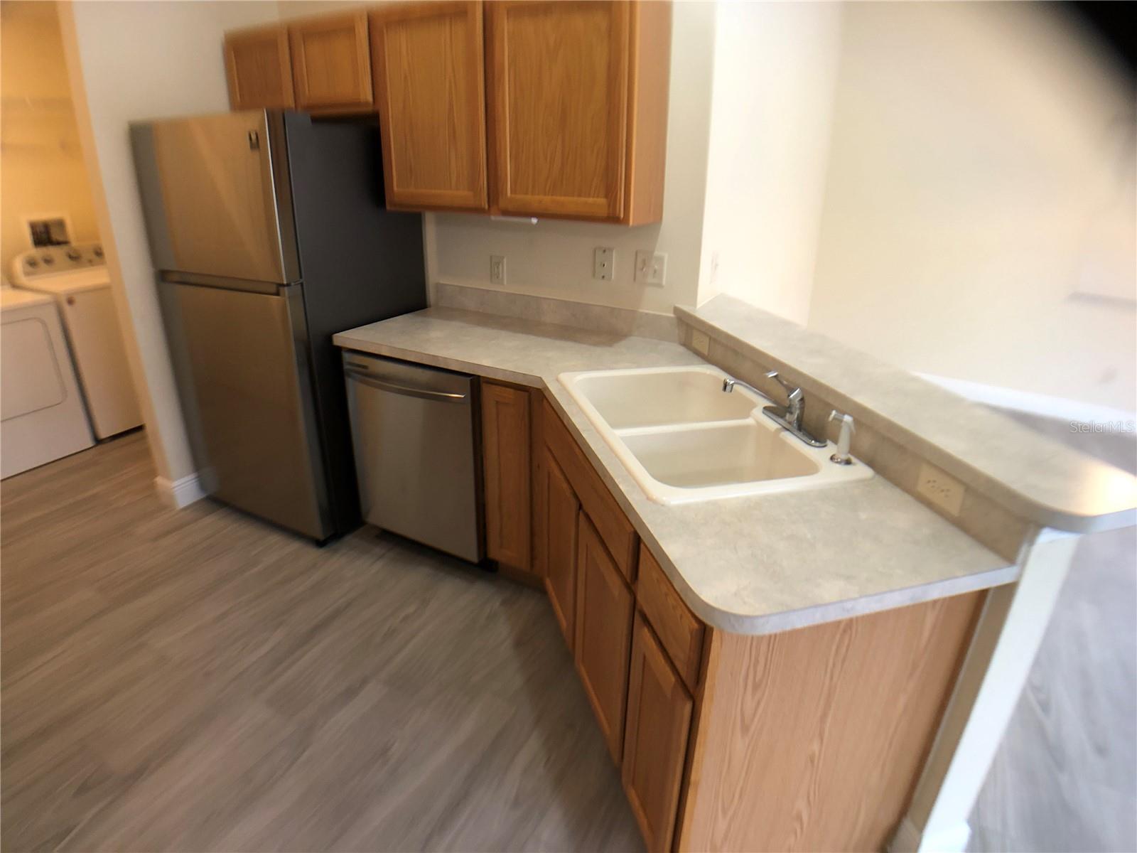 Image 7 of 20 For 2566 Hialeah Avenue