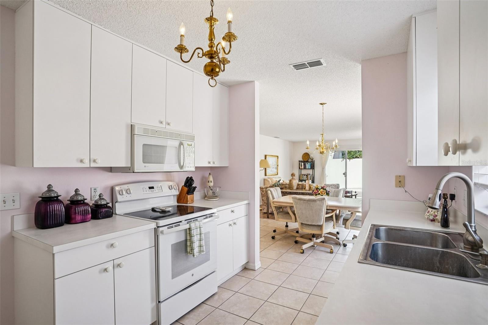 Image 18 of 30 For 871 Trevino Terrace