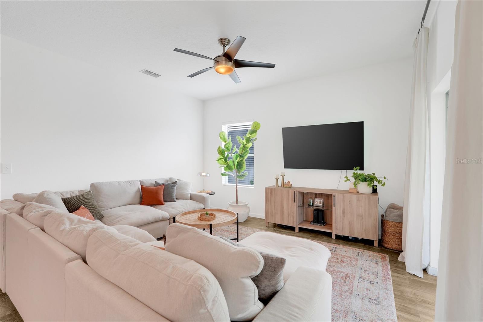 Image 19 of 48 For 16332 Blooming Cherry Drive