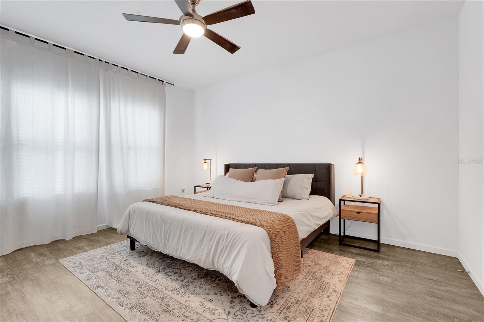 Image 27 of 48 For 16332 Blooming Cherry Drive