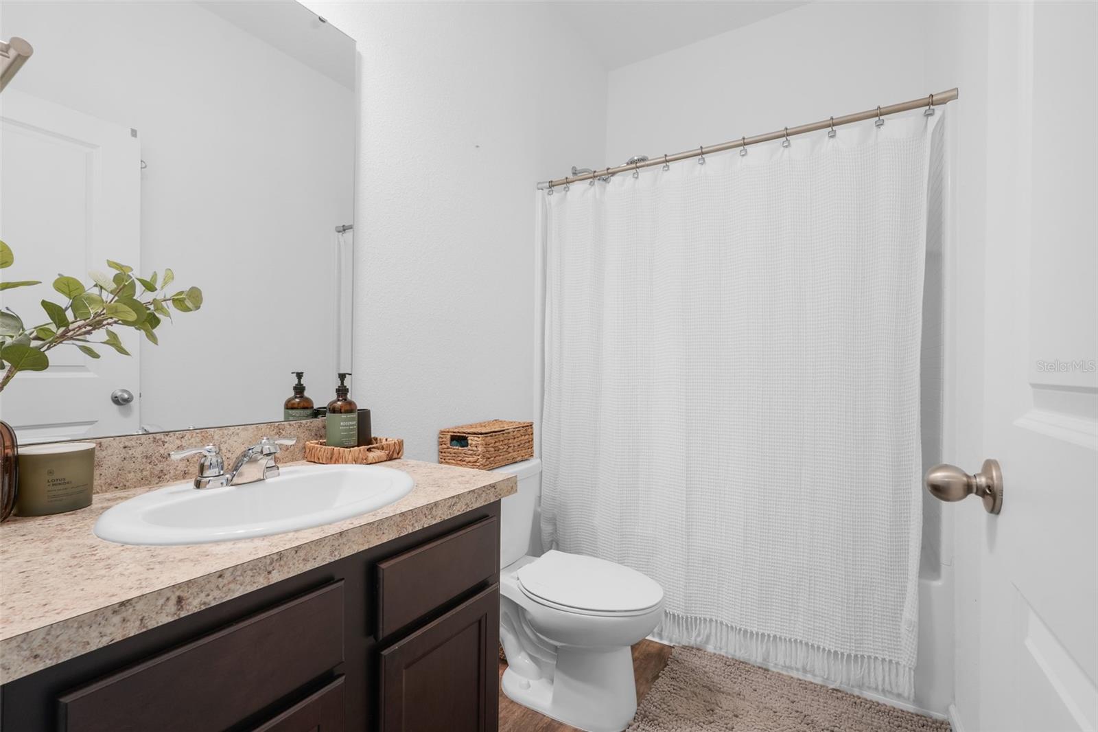 Image 33 of 48 For 16332 Blooming Cherry Drive