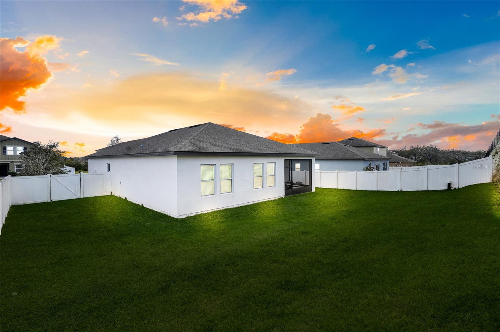 Image 37 of 48 For 16332 Blooming Cherry Drive