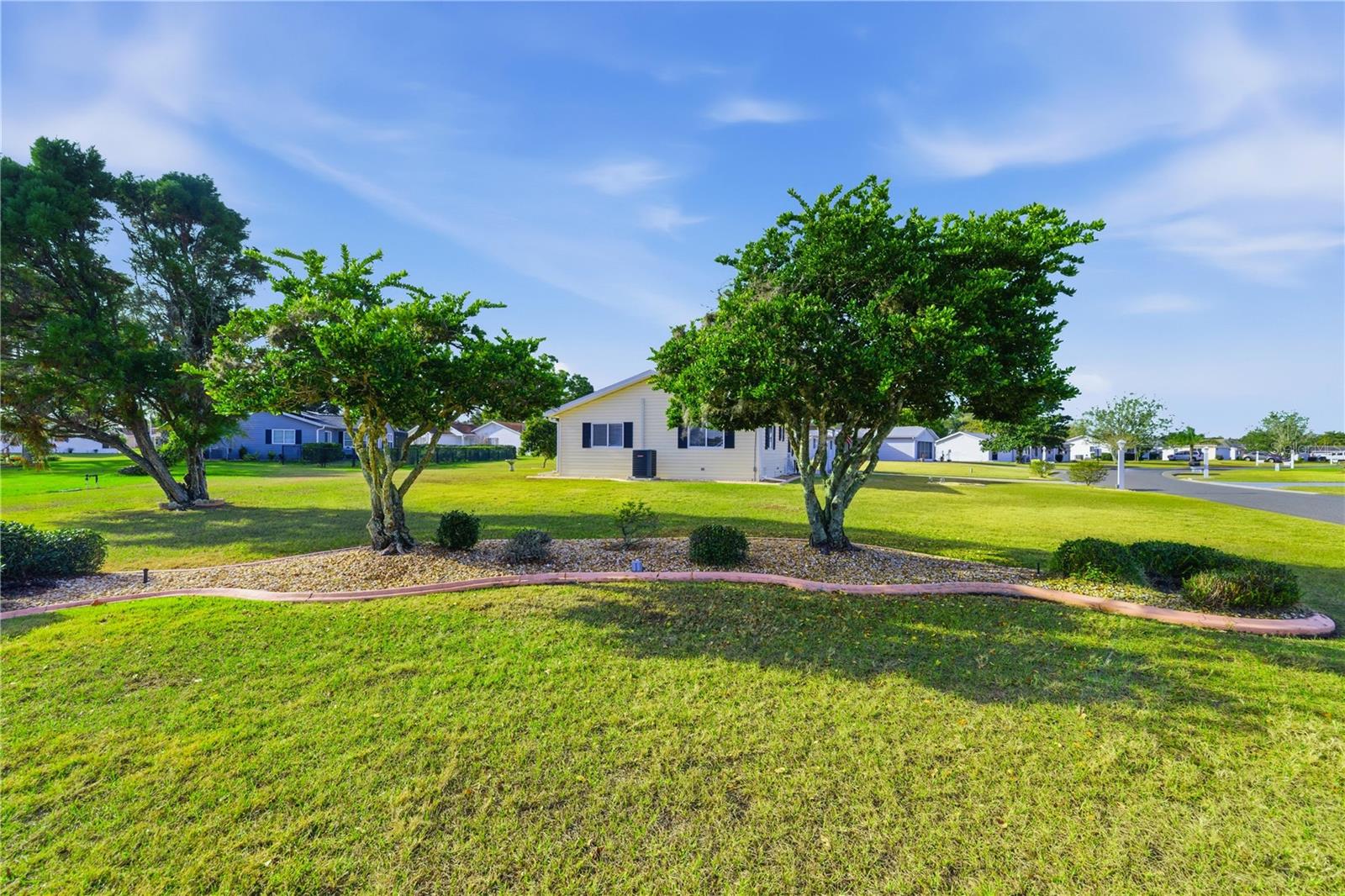 Image 4 of 33 For 10492 178th Street