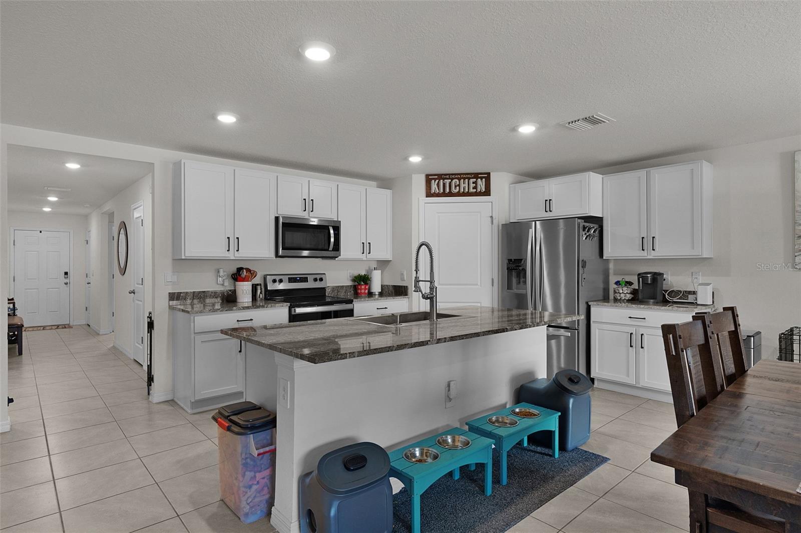 Image 14 of 52 For 6735 3rd Loop