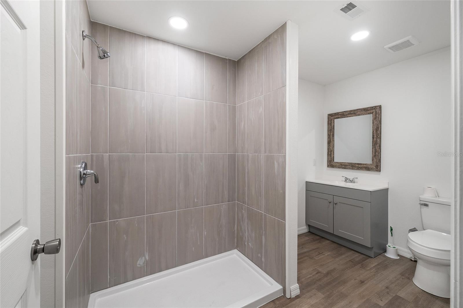 Image 24 of 32 For 1630 178th Lane