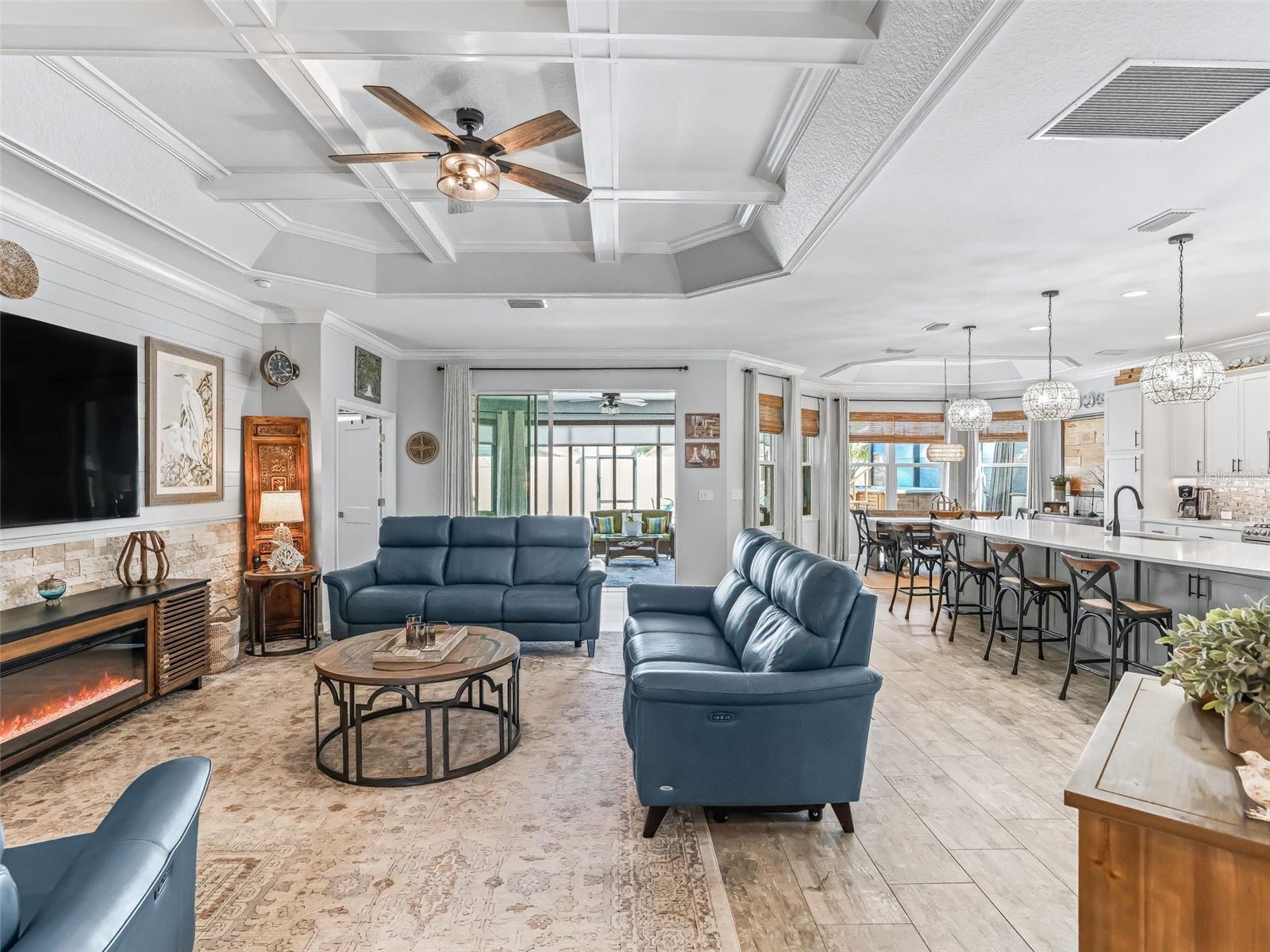 Image 11 of 61 For 5689 Henry Loop