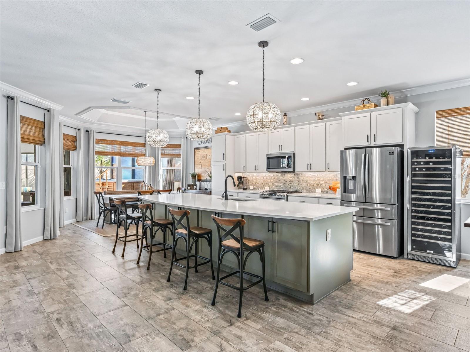 Image 14 of 61 For 5689 Henry Loop