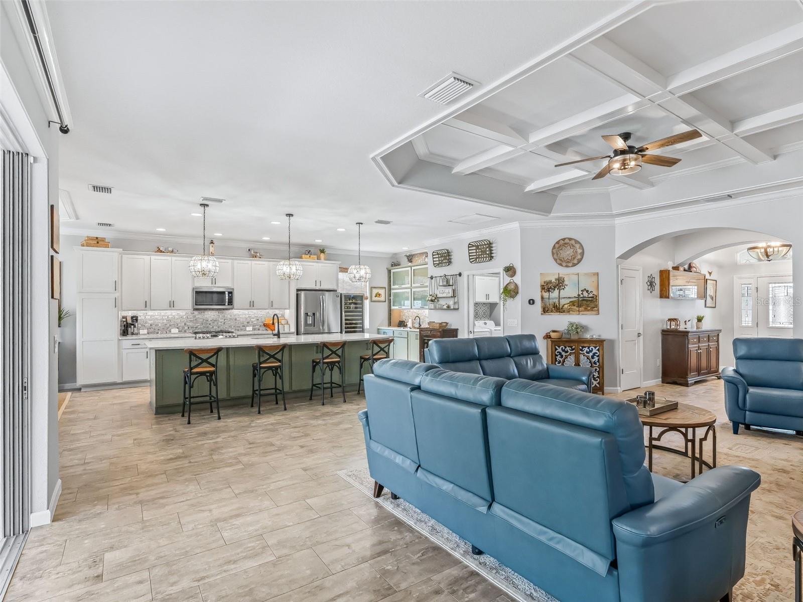 Image 16 of 61 For 5689 Henry Loop