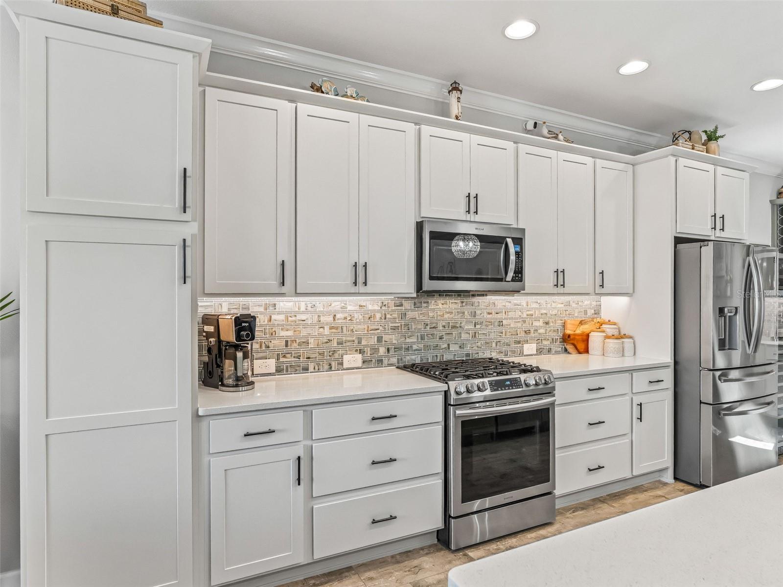 Image 21 of 61 For 5689 Henry Loop