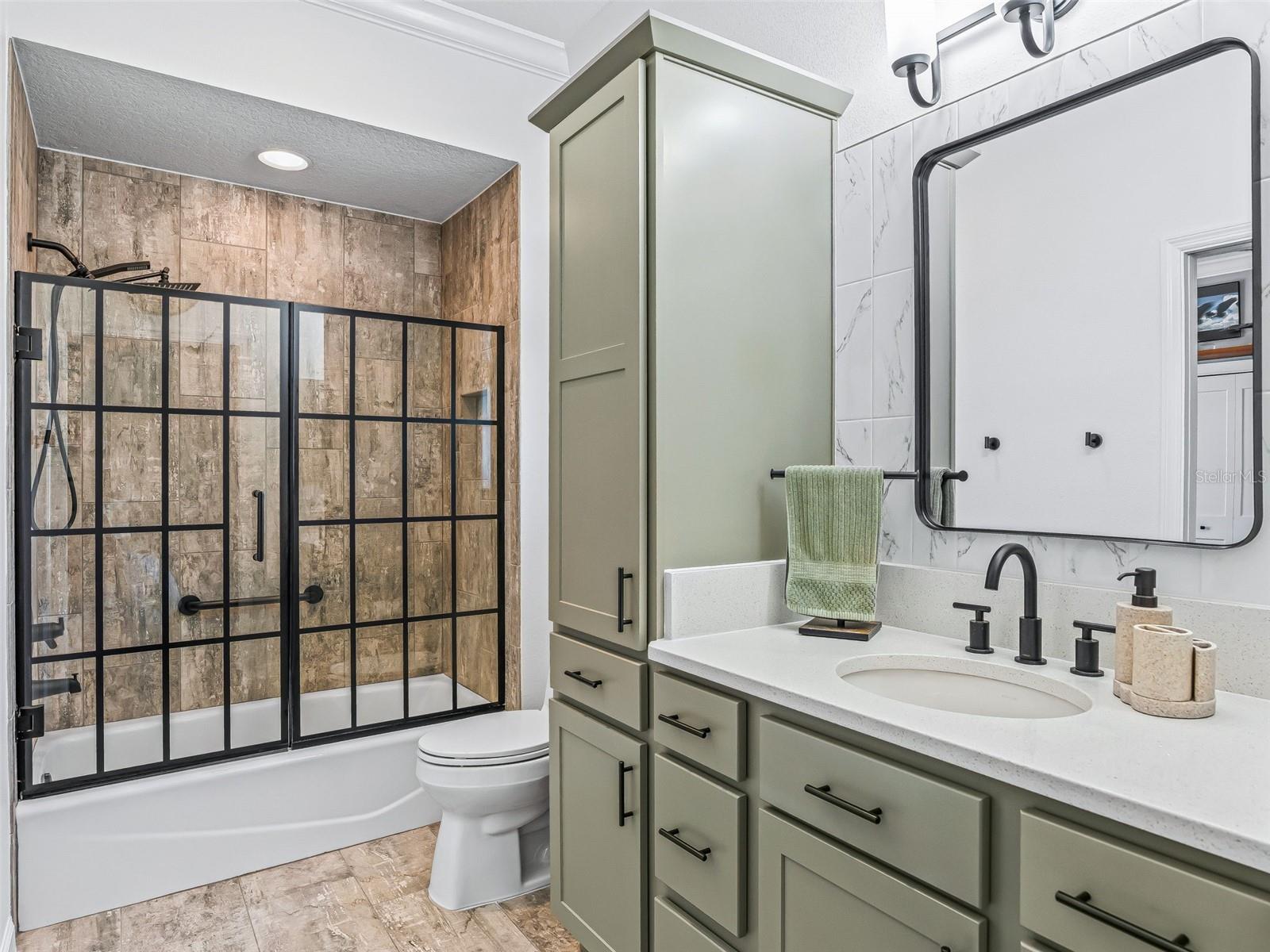 Image 37 of 61 For 5689 Henry Loop