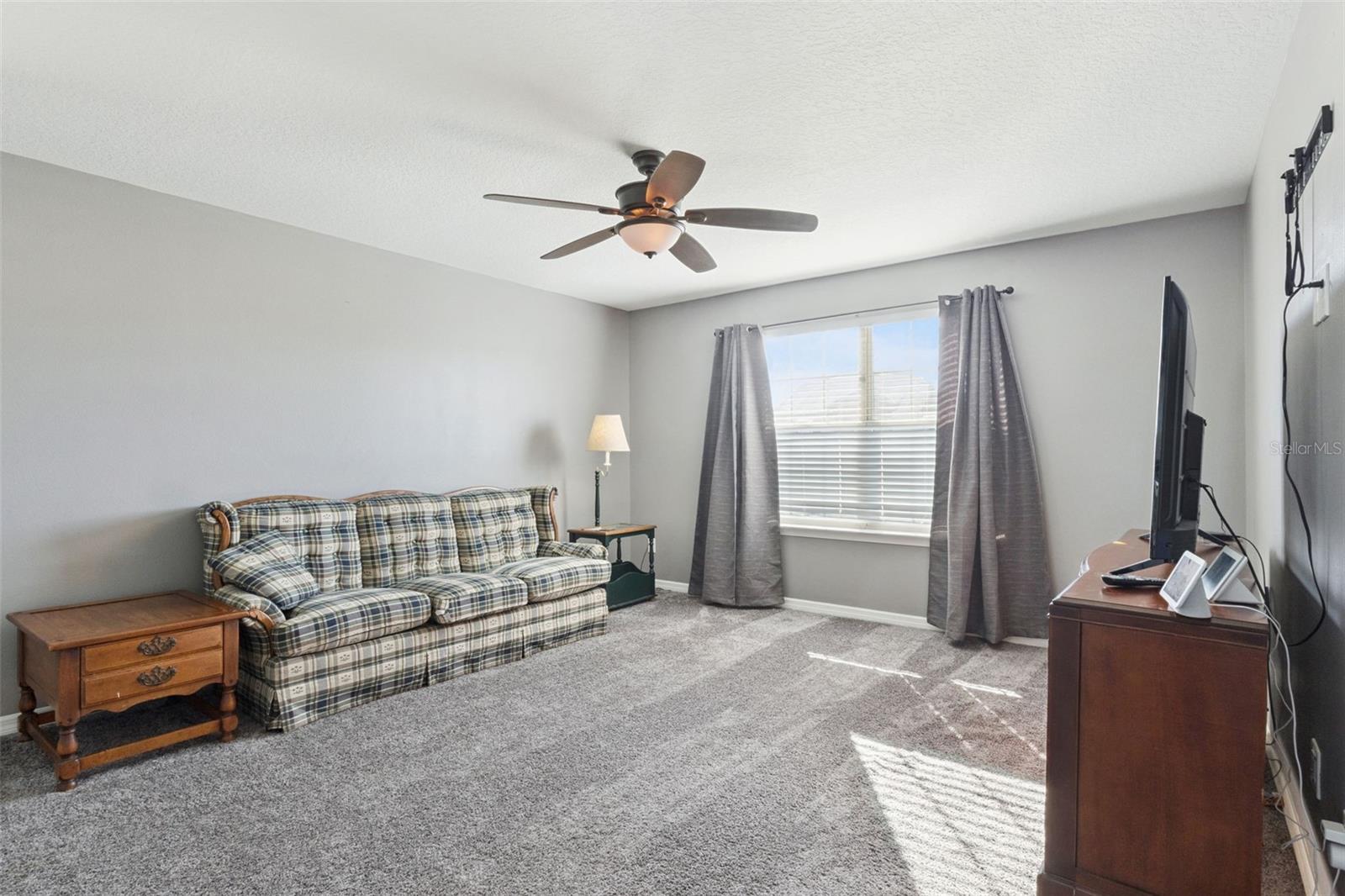 Image 20 of 41 For 4057 Silk Oak Lane