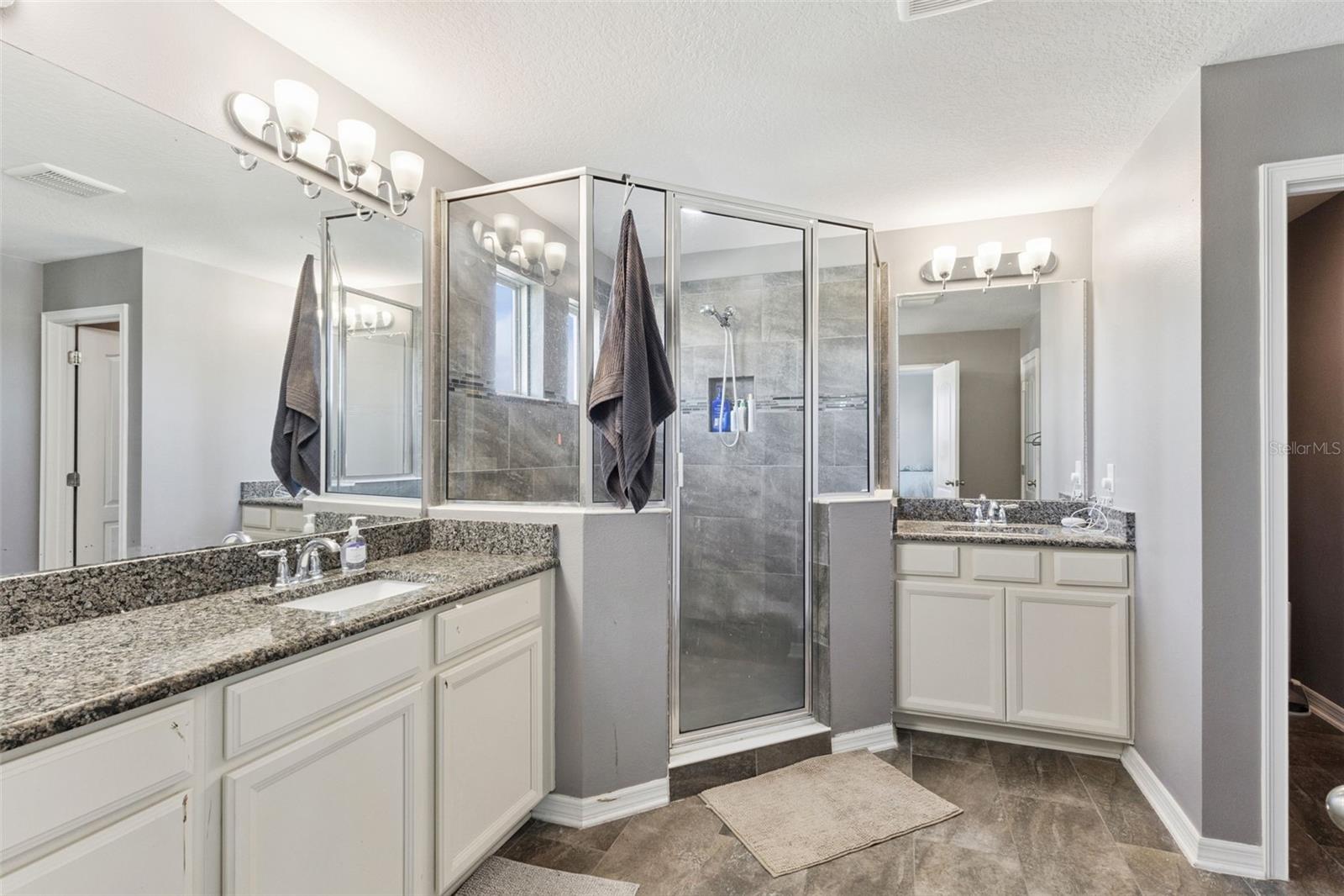 Image 23 of 41 For 4057 Silk Oak Lane