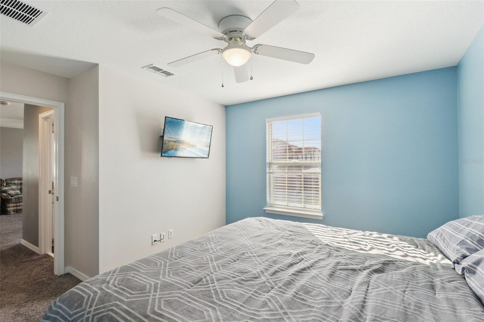 Image 27 of 41 For 4057 Silk Oak Lane