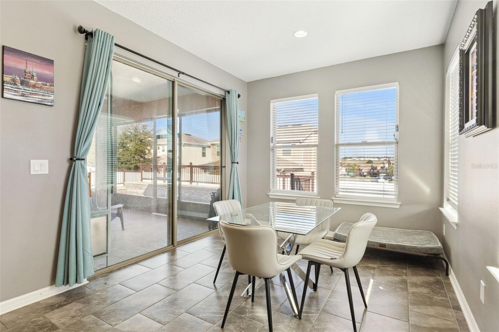 Image 9 of 41 For 4057 Silk Oak Lane