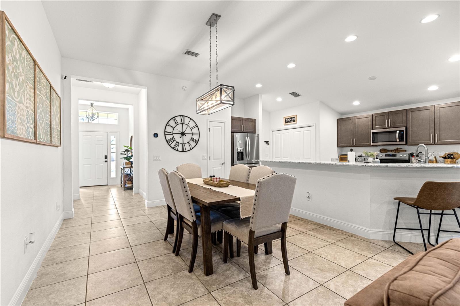 Image 8 of 44 For 10274 Julia Isles Avenue