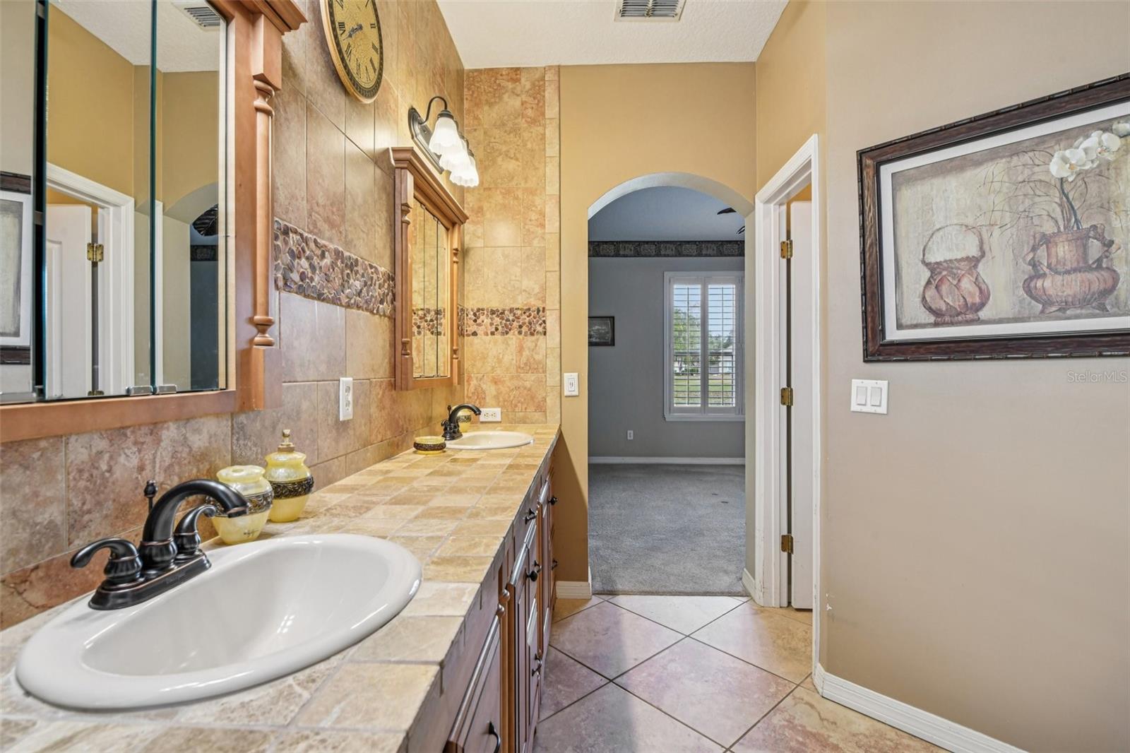 Image 22 of 42 For 8013 Pine Hollow Drive