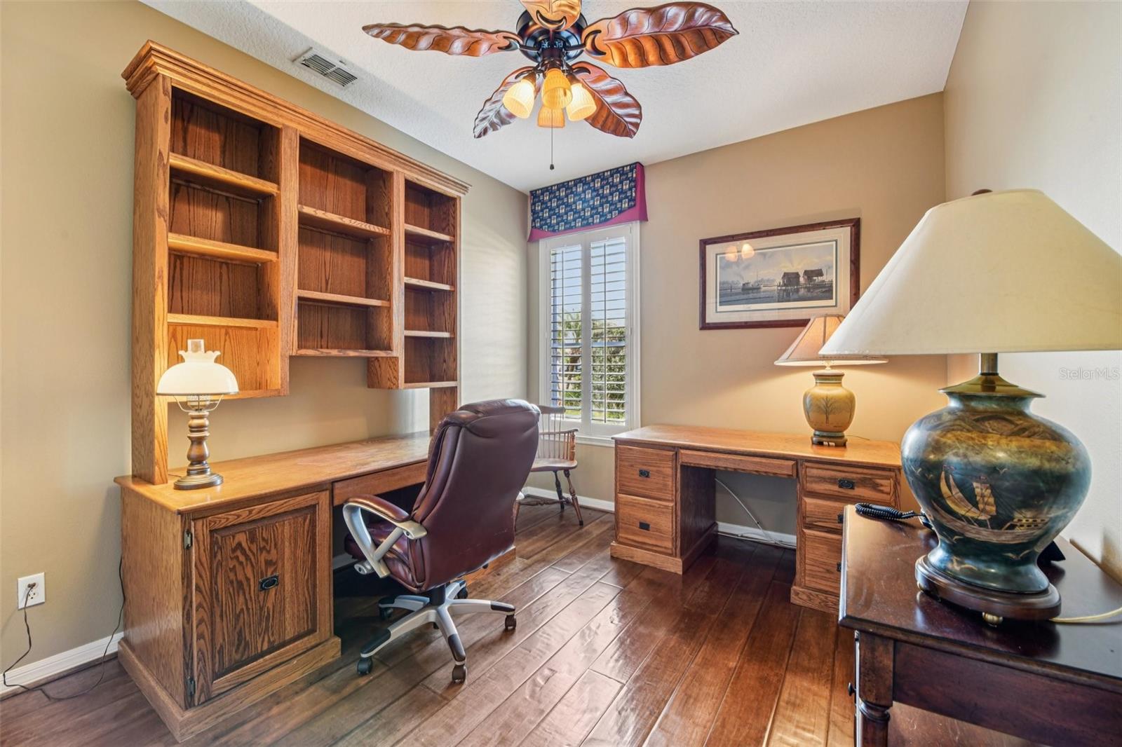 Image 23 of 42 For 8013 Pine Hollow Drive