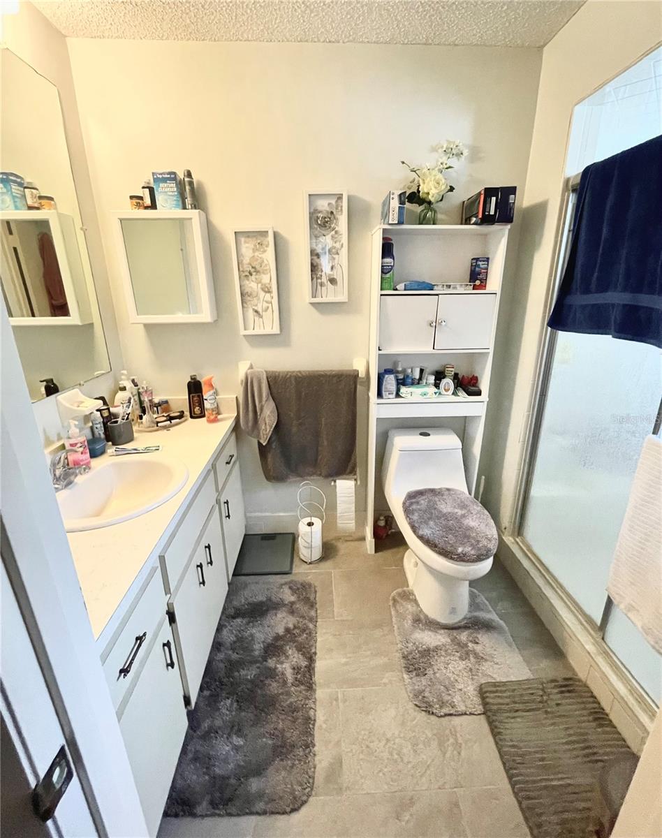 Image 14 of 19 For 10892 86th Avenue