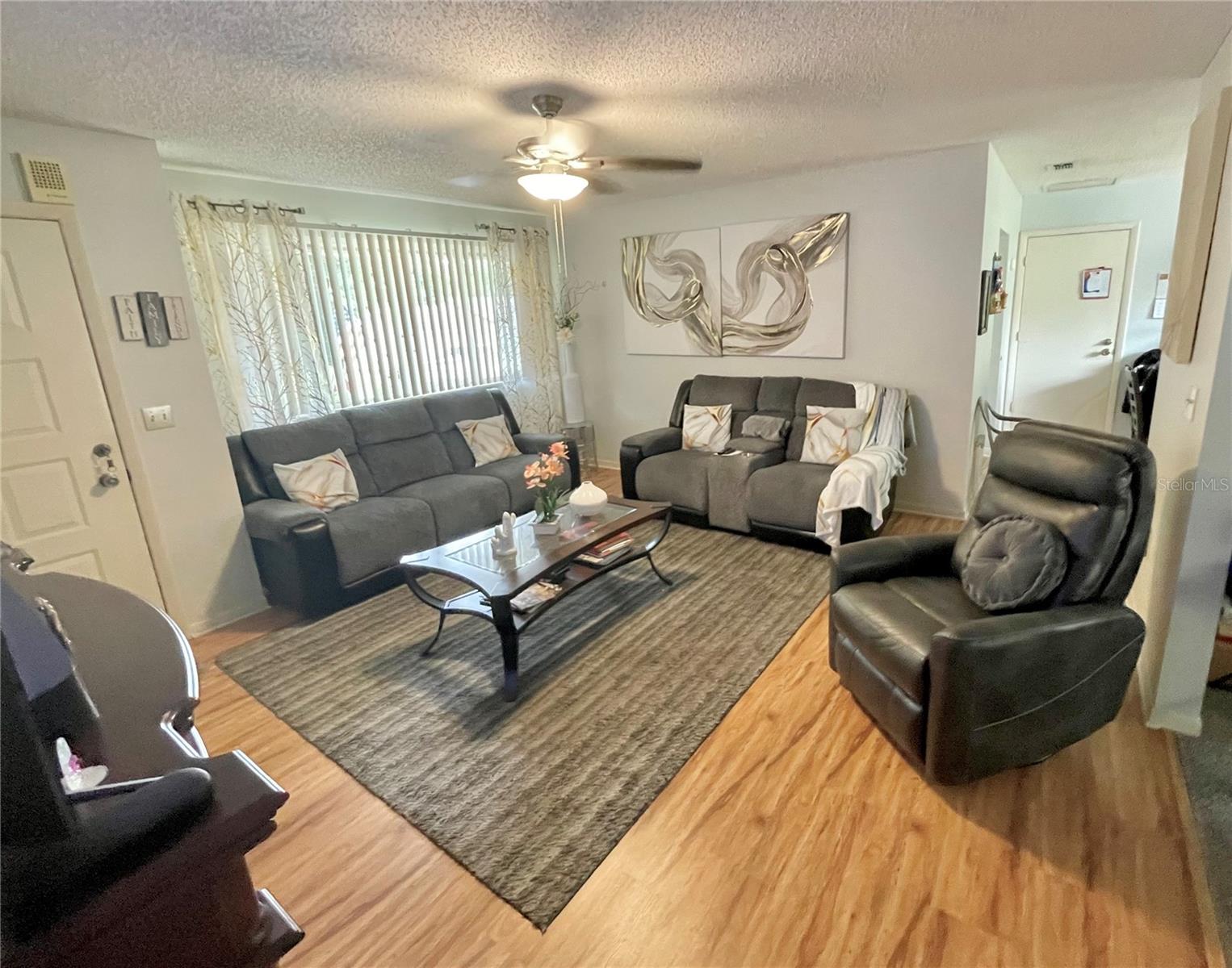 Image 4 of 19 For 10892 86th Avenue