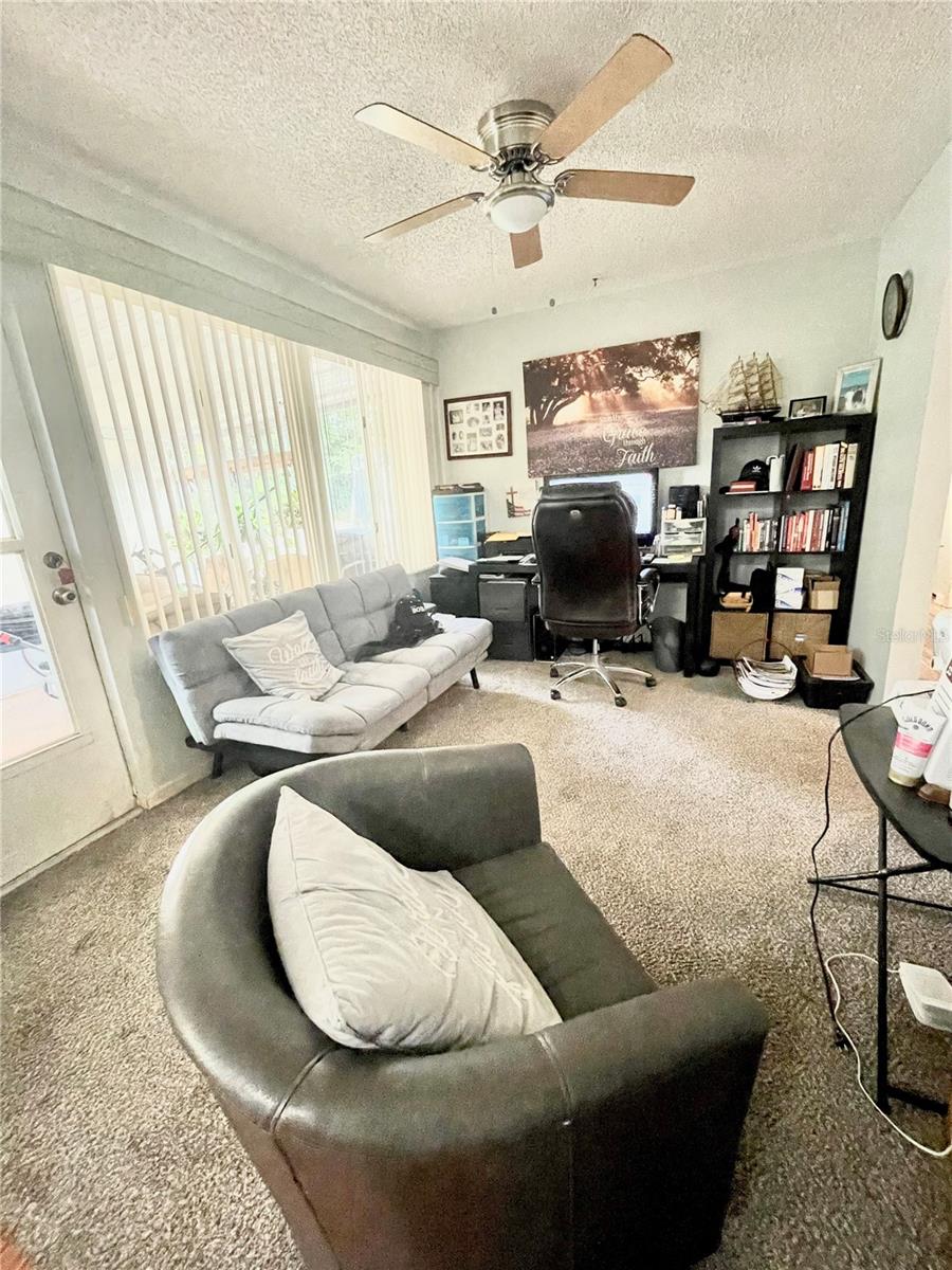 Image 5 of 19 For 10892 86th Avenue