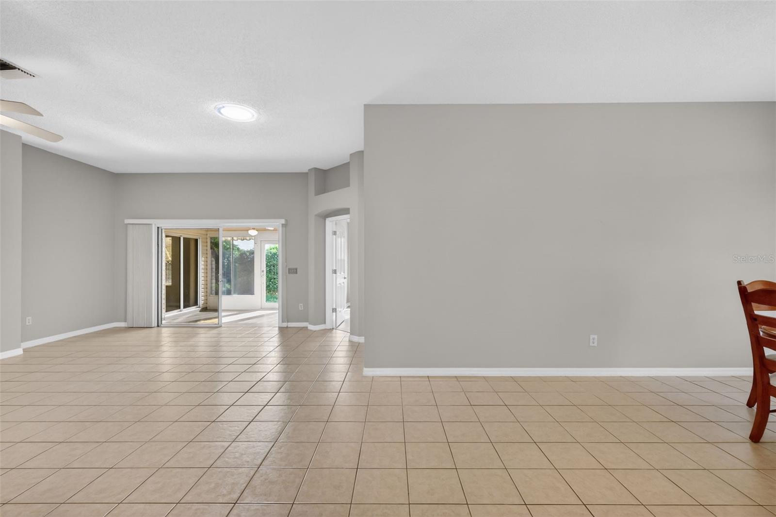 Image 16 of 52 For 2450 Merida Circle