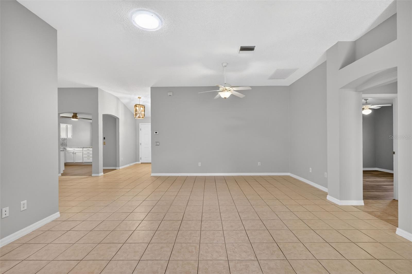 Image 20 of 52 For 2450 Merida Circle