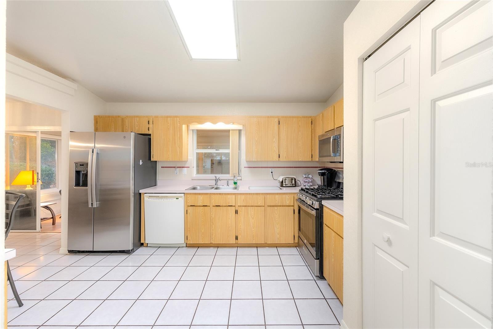 Image 17 of 41 For 4513 158th Street Rd